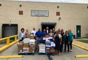 Volunteers at Philabundance