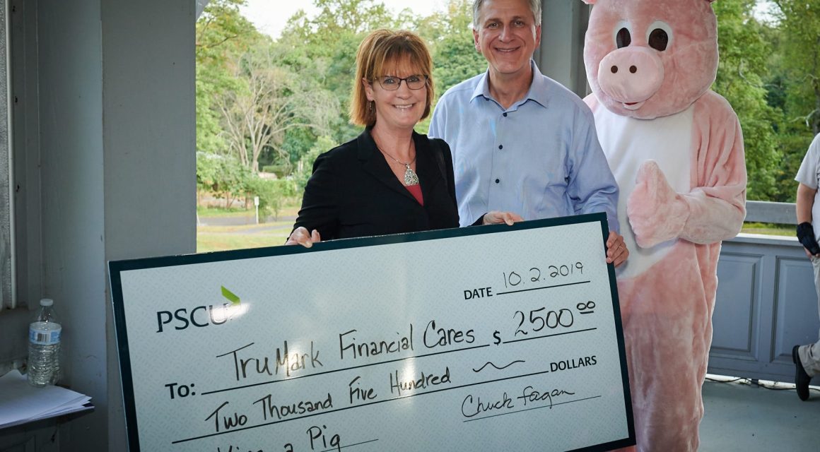 Check presentation for Kiss a Pig